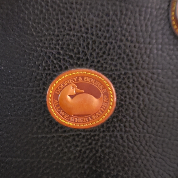 Dooney an Bourke pebbletec purse. - Picture 2 of 2